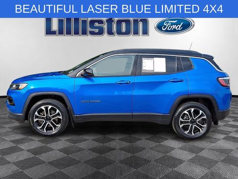 Used 2023 Jeep Compass Limited AWD/4WD image 7
