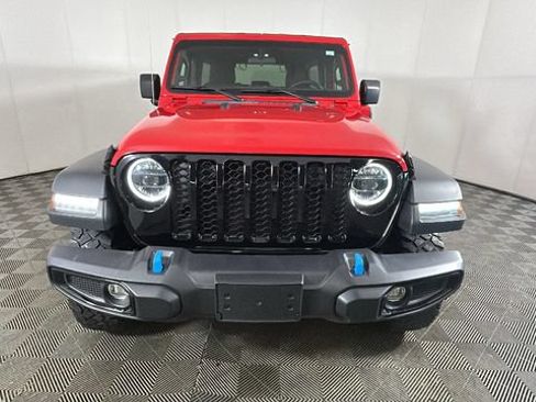Used 2023 Jeep Wrangler Unlimited w/ Convenience Group AWD/4WD image 7