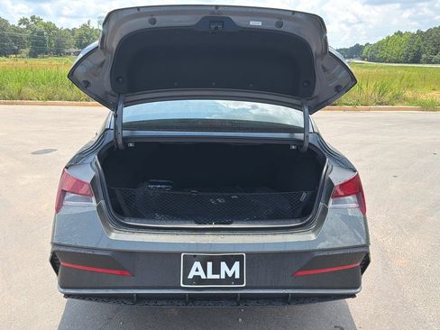 New 2026 Hyundai Elantra Sport FWD image 19