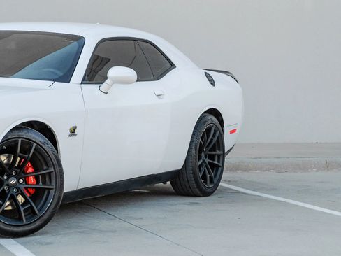 Used 2019 Dodge Challenger R/T Scat Pack w/ 1320 Drag Pack image 8