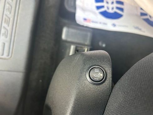 Used 2017 Ford Explorer XLT AWD/4WD image 22