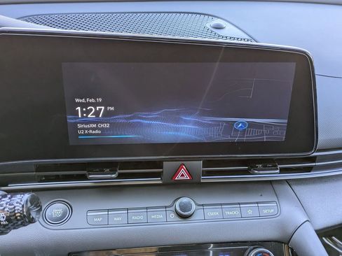 New 2025 Hyundai Elantra SEL image 23