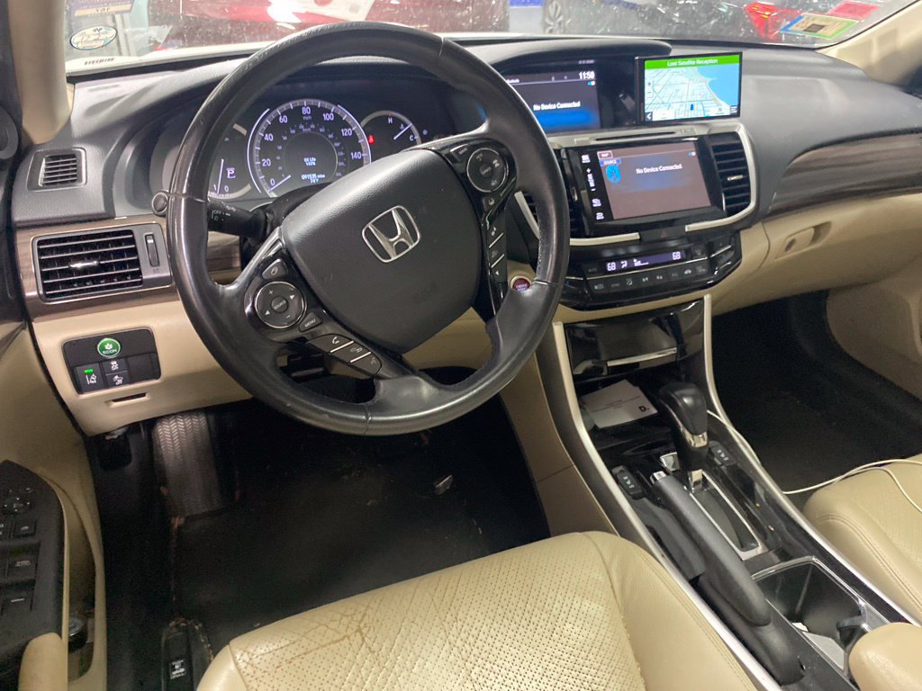 Used 2016 Honda Accord EX-L image 23