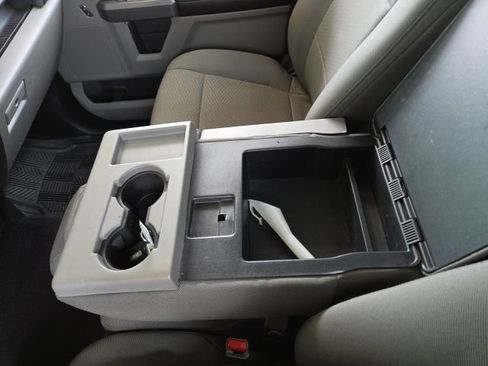 Used 2016 Ford F150 XLT AWD/4WD image 46