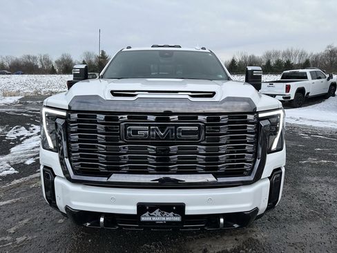 Used 2024 GMC Sierra 3500 Denali Ultimate image 11