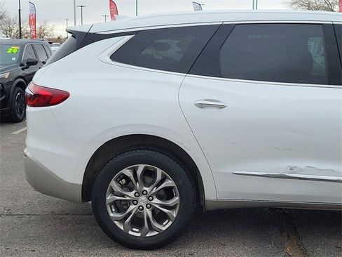 Used 2019 Buick Enclave Avenir w/ Avenir Technology Package image 4