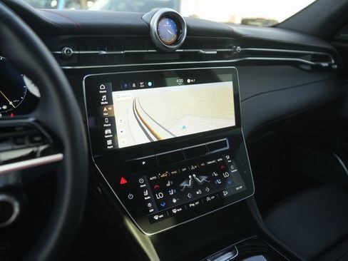 Used 2023 Maserati Grecale Modena image 26