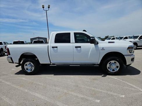 New 2026 RAM 2500 Tradesman AWD/4WD image 39