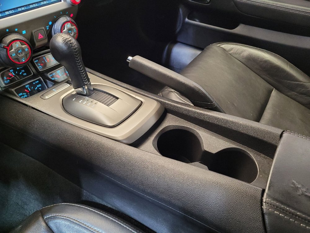 Used 2015 Chevrolet Camaro LT RWD image 26