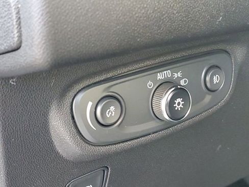 Used 2022 GMC Terrain AT4 image 10