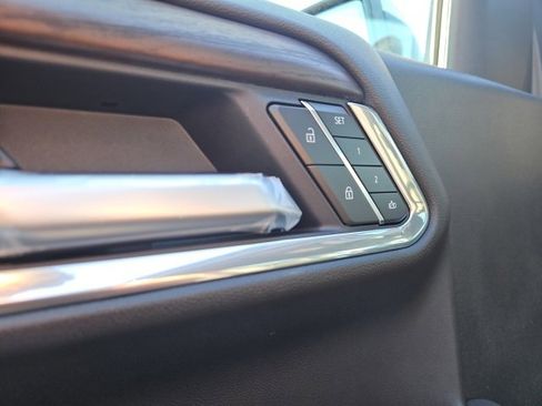 New 2026 GMC Sierra 1500 SLT image 21