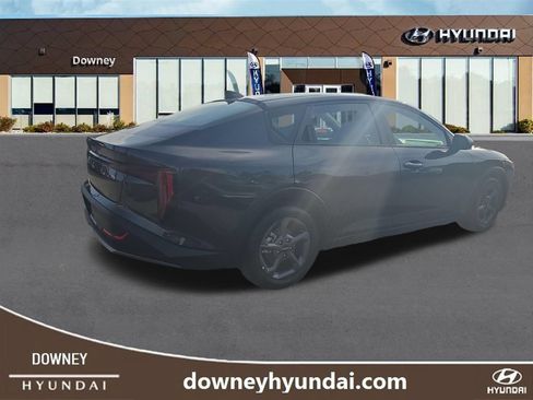 Used 2025 Kia K4 FWD image 5