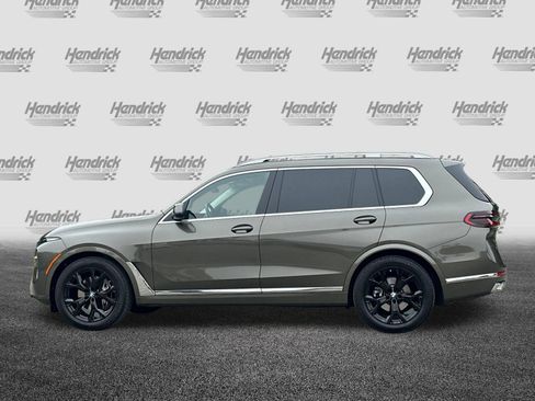 Used 2025 BMW X7 xDrive40i w/ Premium Package AWD/4WD image 8