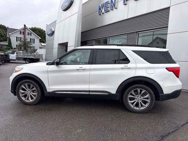 Used 2023 Ford Explorer XLT w/ Equipment Group 202A AWD/4WD image 9