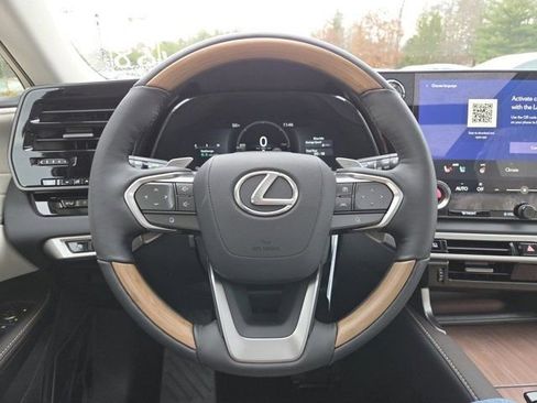 New 2026 Lexus RX 450h AWD image 31