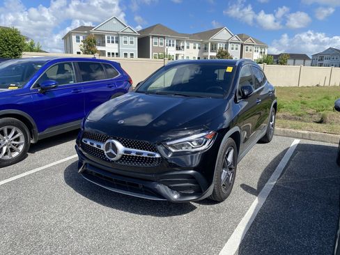 Used 2022 Mercedes-Benz GLA 250 4MATIC image 13