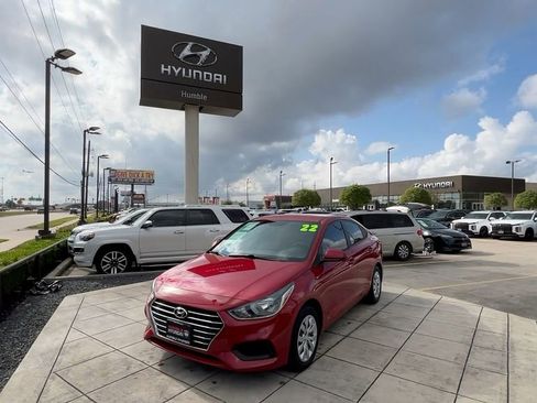 Used 2022 Hyundai Accent SE w/ Cargo Package image 9