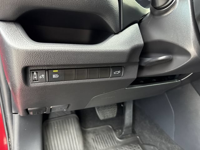 Used 2025 Toyota RAV4 XLE w/ Convenience Package FWD image 37