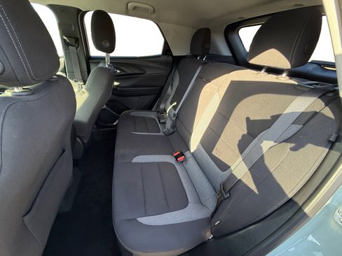 Used 2025 Chevrolet TrailBlazer LT w/ Convenience Package image 16