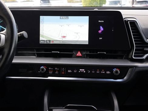 Used 2023 Kia Sportage SX Prestige image 13