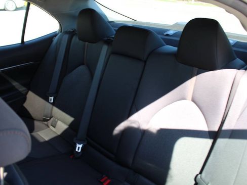 Used 2018 Toyota Camry LE w/ Audio Package FWD image 17