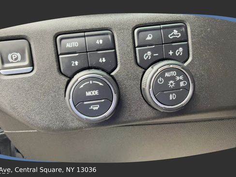 Used 2024 Chevrolet Silverado 3500 LTZ w/ LTZ Plus Package image 11