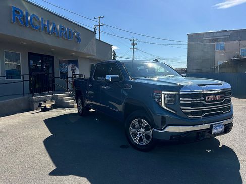 Used 2024 GMC Sierra 1500 SLT AWD/4WD image 1