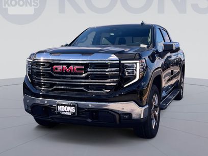 New 2026 GMC Sierra 1500 SLT w/ SLT Premium Package