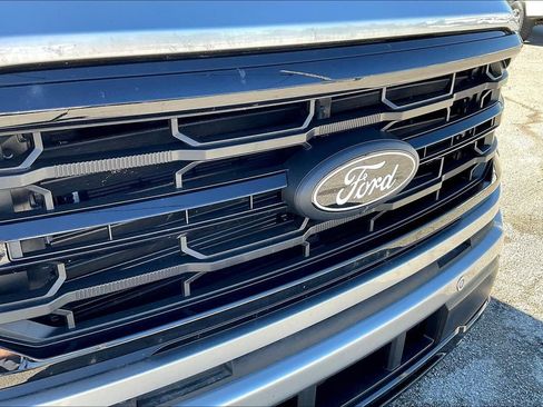 Used 2025 Ford F150 XLT w/ Equipment Group 302A MID AWD/4WD image 26