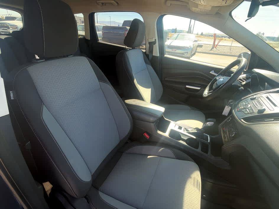 Used 2018 Ford Escape SE FWD image 29