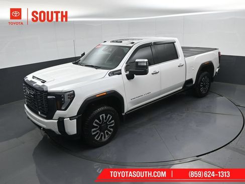 Used 2024 GMC Sierra 2500 Denali Ultimate AWD/4WD image 56