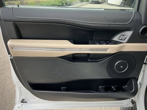 Used 2024 Ford Expedition Max Limited image 49