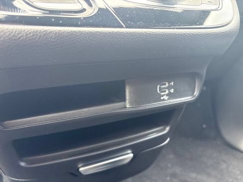New 2027 Chrysler Pacifica Select AWD/4WD image 41