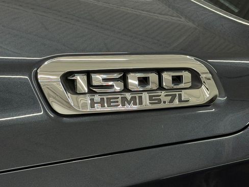 Used 2020 RAM 1500 Laramie AWD/4WD image 35