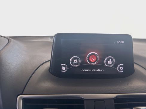 Used 2018 MAZDA MAZDA3 Touring image 16