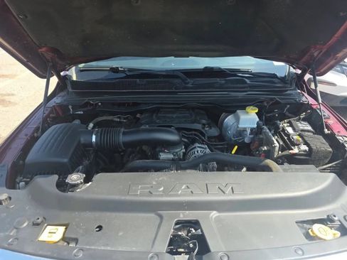 Used 2022 RAM 1500 Laramie AWD/4WD image 11