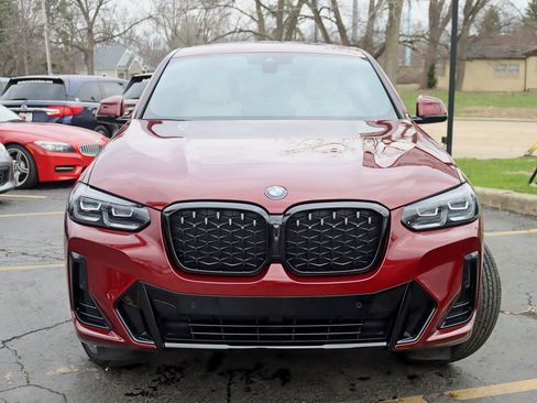 Used 2023 BMW X4 xDrive30i w/ M Sport Package AWD/4WD image 10