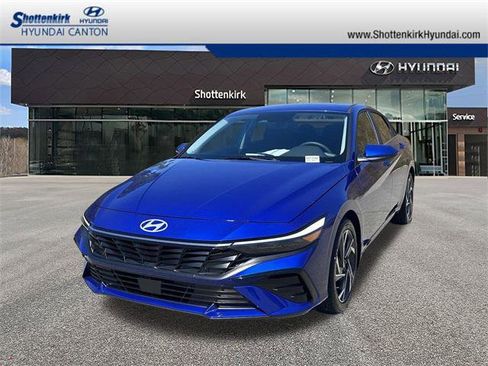New 2025 Hyundai Elantra SEL image 1
