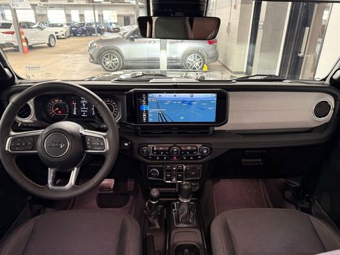 Used 2024 Jeep Wrangler Sahara w/ Technology Group image 18