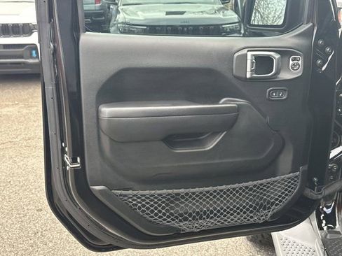 Used 2019 Jeep Wrangler Unlimited Rubicon image 11