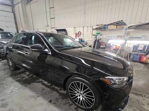 Used 2025 Mercedes-Benz C 300 4MATIC Sedan image 2