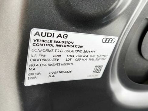 Used 2024 Audi Q8 e-tron Prestige AWD/4WD image 79