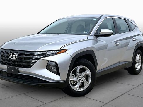 Used 2024 Hyundai Tucson SE FWD image 1