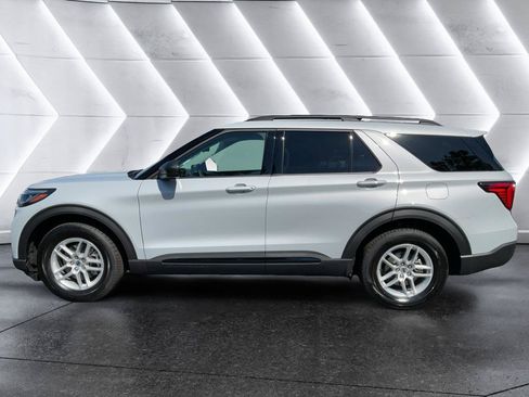 New 2026 Ford Explorer Active w/ Active Comfort Package RWD image 4