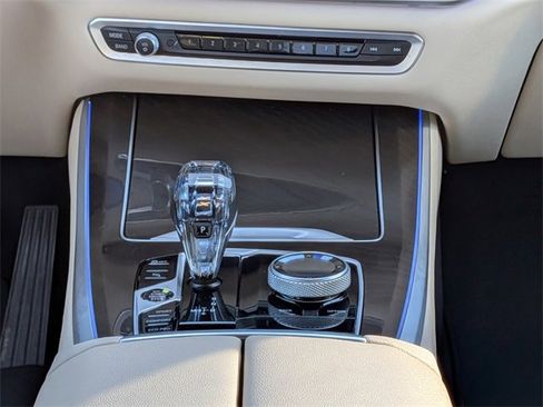 Used 2022 BMW X5 sDrive40i w/ Premium Package image 21