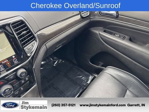 Used 2019 Jeep Grand Cherokee Overland AWD/4WD image 53
