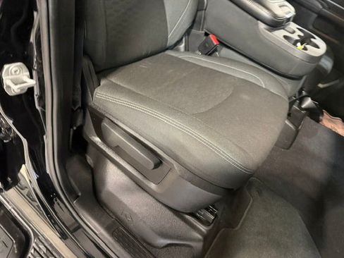 Used 2025 RAM 2500 Big Horn AWD/4WD image 11