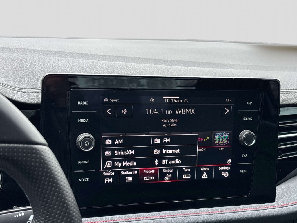 Used 2025 Volkswagen Jetta GLI Autobahn FWD image 25
