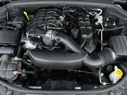 Used 2025 Dodge Durango GT AWD/4WD image 19
