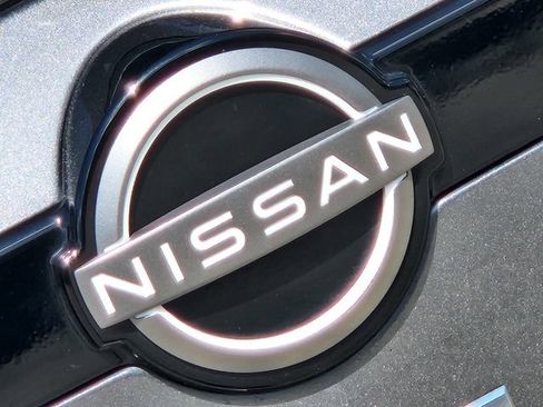 Used 2025 Nissan Pathfinder SV FWD image 12
